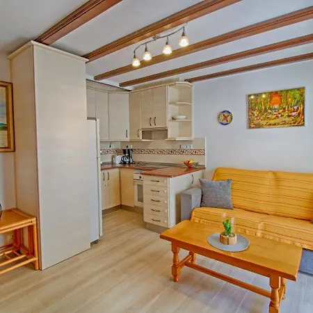 Damara V By Interhome Calp